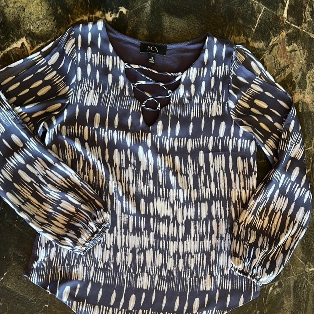 BCX Blue and White Graphic Tie Front Blouse